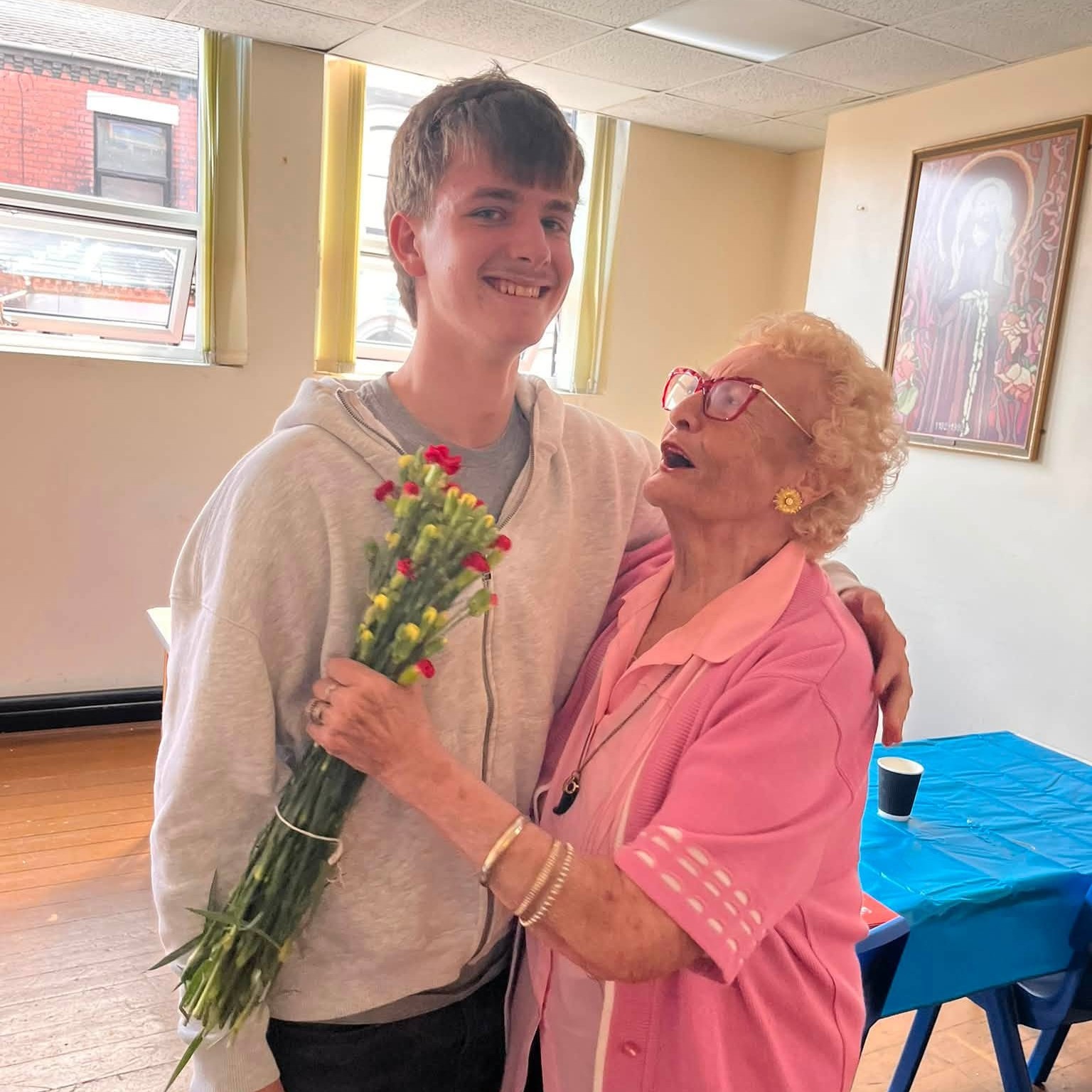 Intergenerational event lady and teenager Aug 26 website